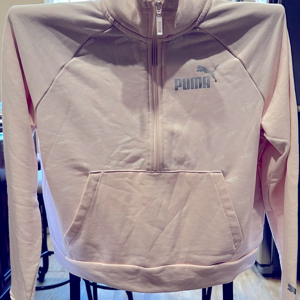 PUMA Activewear Sweatshirt - Medium